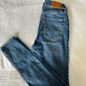 Levi’s 720 High Rise Super Skinny jeans